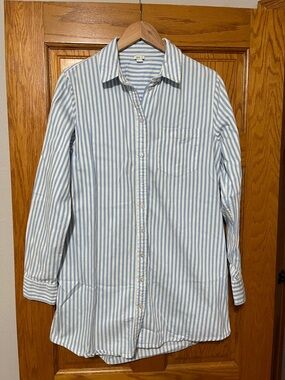 aerie Light Blue & White Striped Swim Coverup Tunic 1 button missing